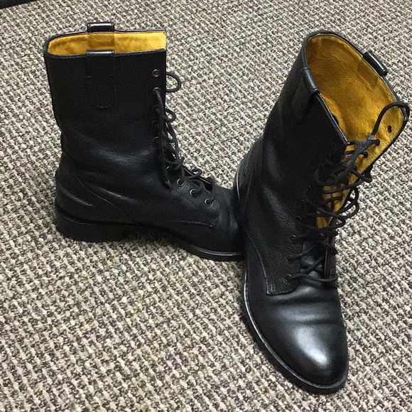 Women’s 1937 Madewell Combat Boots - Picture 3 of 4